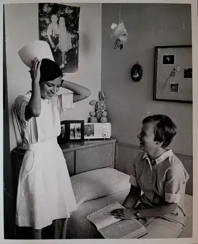 Rondi Crowley and her friend Donna in hospital room